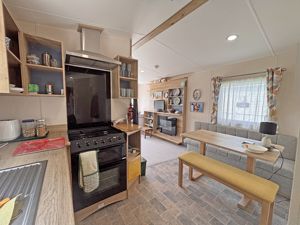 Kitchen- click for photo gallery